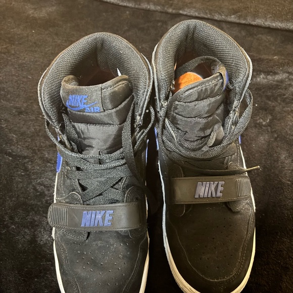 Nike Jordan Legacy 312 Knicks Hightop - Picture 5 of 7